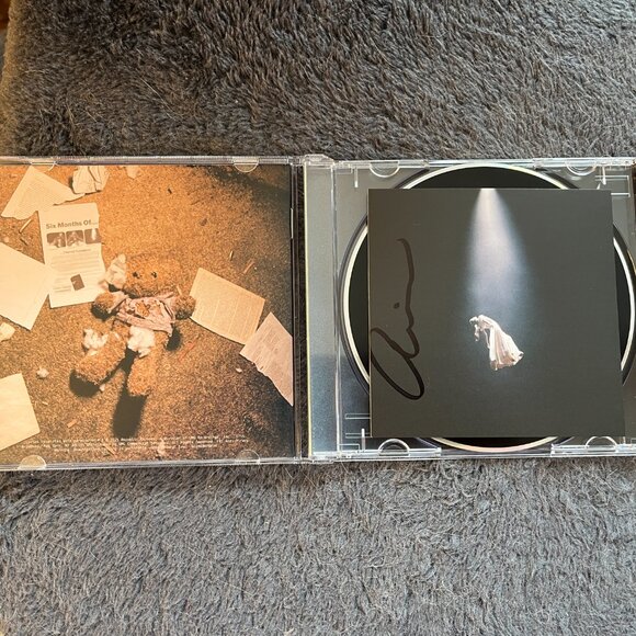 Ariana Grande SIGNED Eternal Sunshine Deluxe: Brighter Days Ahead Signed CD RARE - Picture 2 of 8